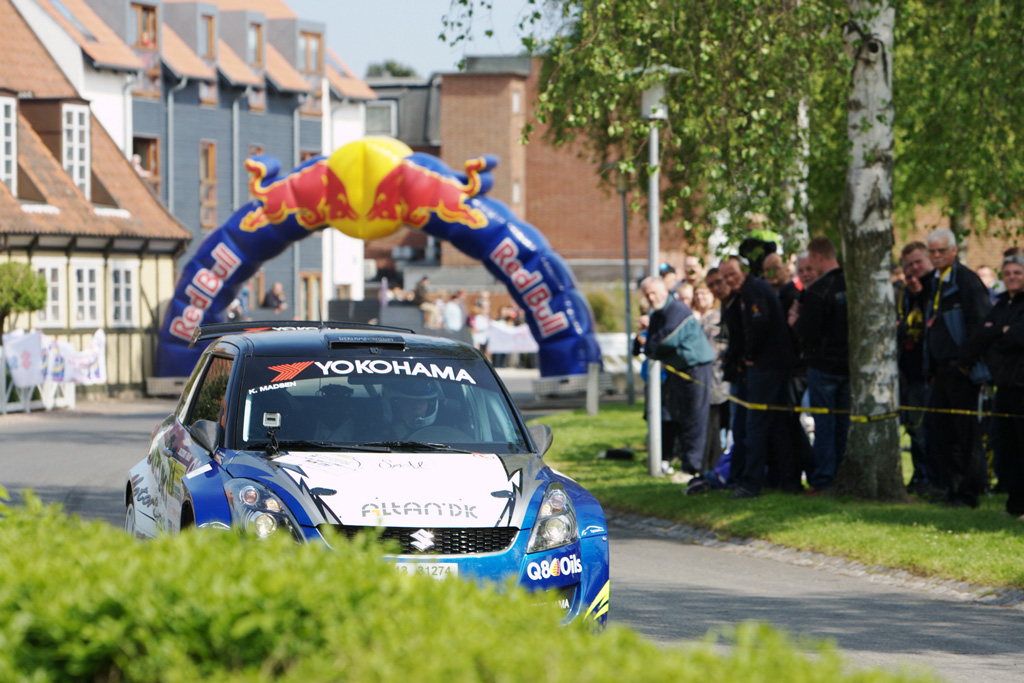 Publikum kan opleve action på tæt hold i selve Juelsminde.
(Foto: Johnny Pedersen)